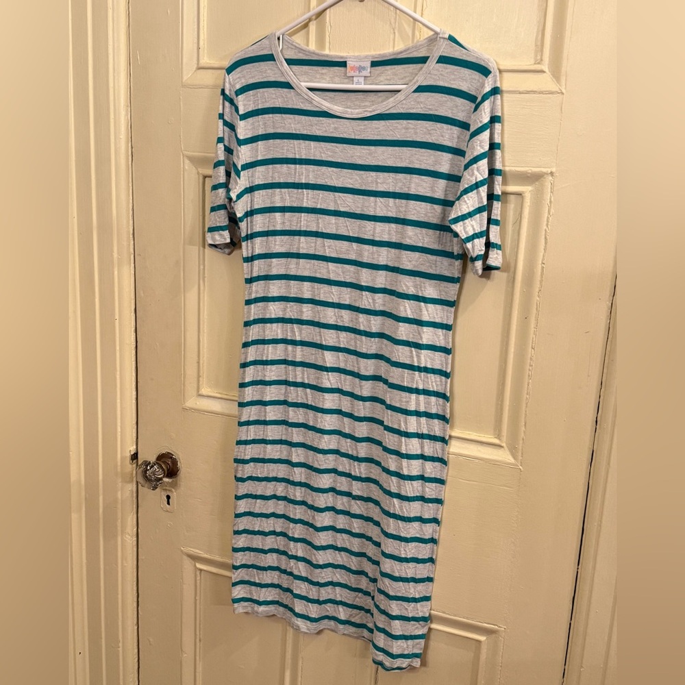 DONATING Thurs 8/6 EUC Julia dress LuLaRoe midi striped short sleeve gray teal